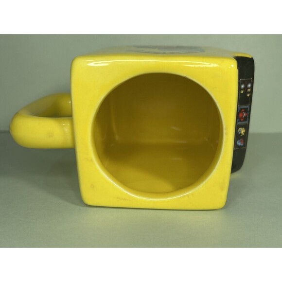 PAC MAN  🎮 Video Arcade Game Shaped YELLOW Ceramic Coffee  Mug 🎮 EUC - Picture 4 of 5